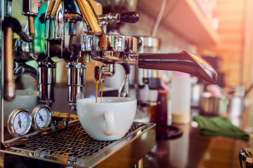 Kaffeemaschine  - © shutterstock_388897522.jpg