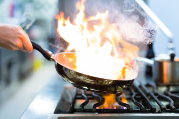 Restaurantkueche  - © shutterstock 113264986